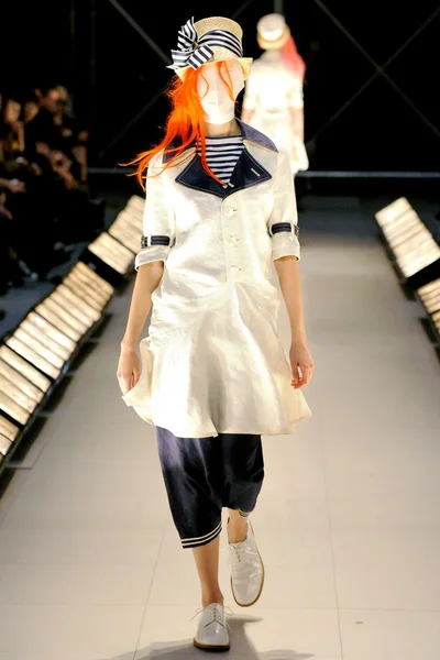 Look 19
